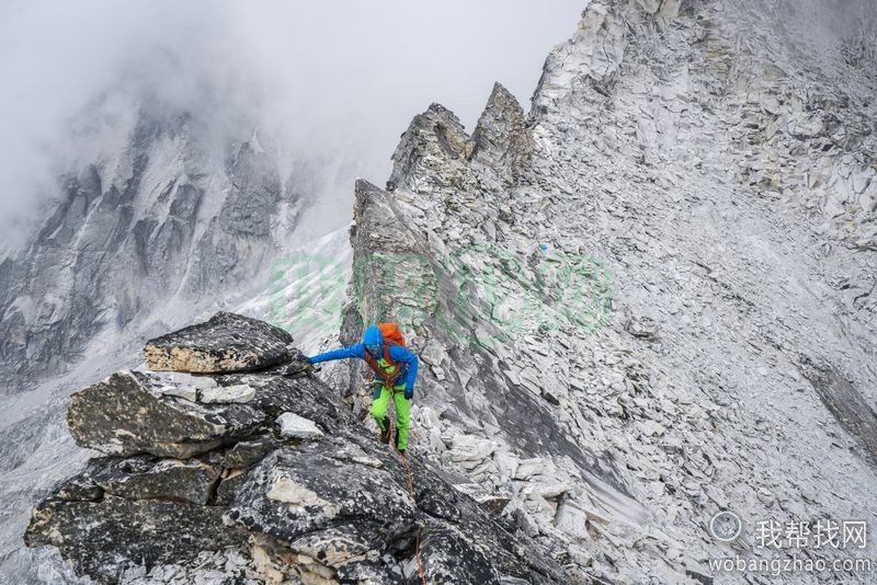 正能量攀登登山极限挑战图片素材 (1).jpg